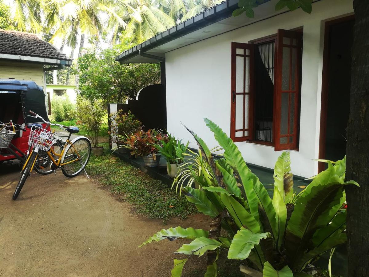 Arani Homestay Polonnaruwa Bagian luar foto