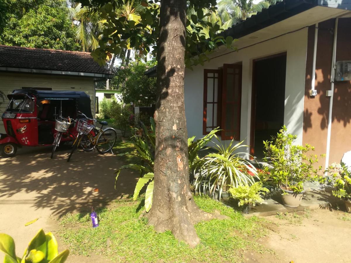 Arani Homestay Polonnaruwa Bagian luar foto